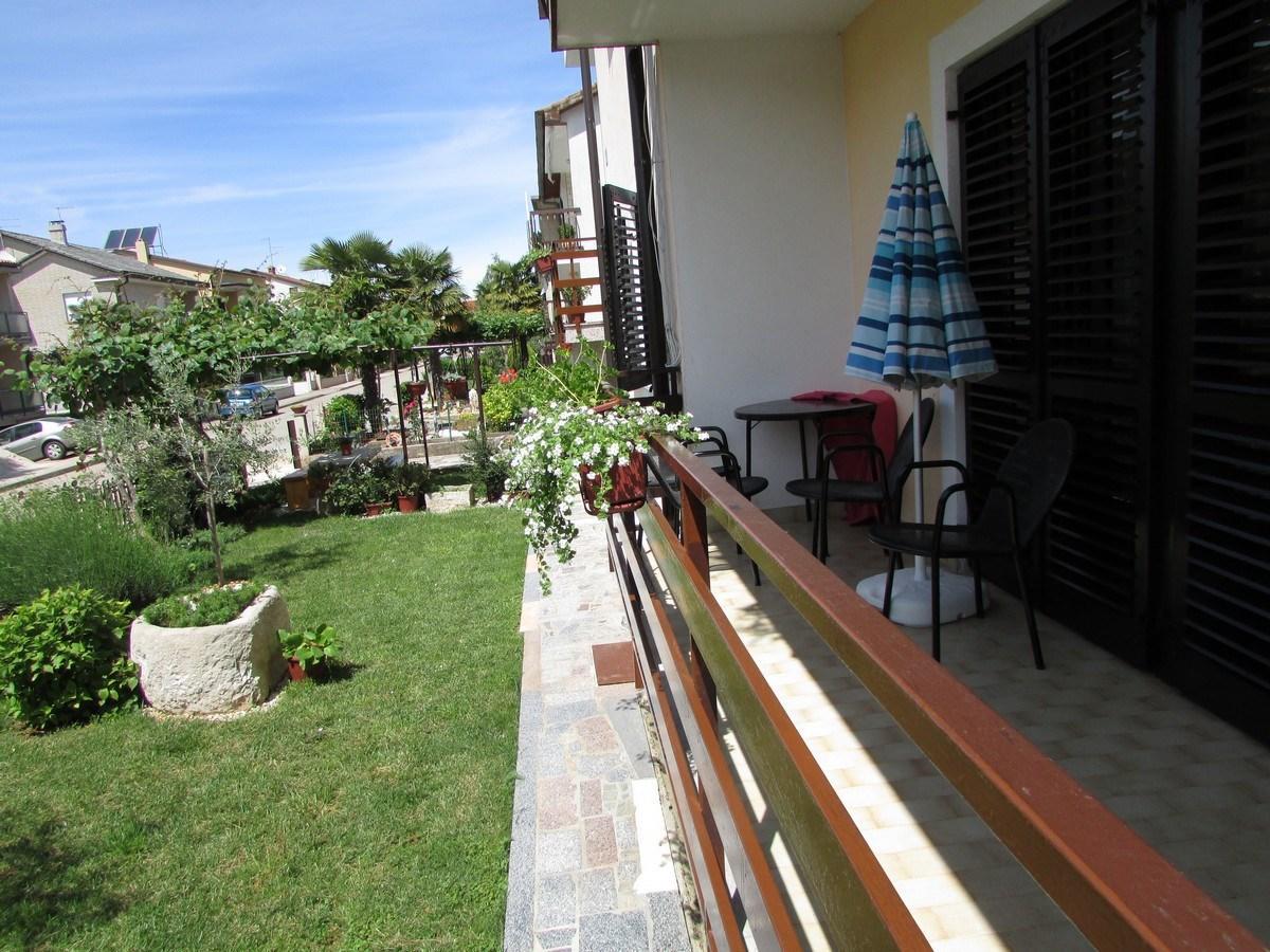 Mirela House With Apartment Umag Exterior photo
